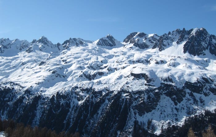 Le Massif de Aiguilles Rouges in Chamonix, France Le Massif de Aiguilles Rouges in Chamonix. Photo by Josh Wilson.