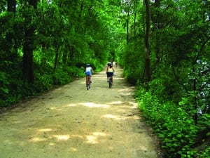 Advocates cite benefits of bike trails