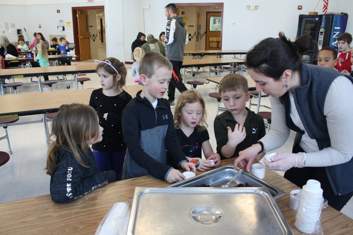 taste testing farm to school