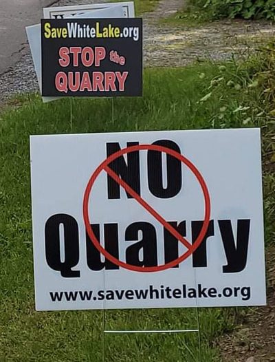 white lake quarry sign