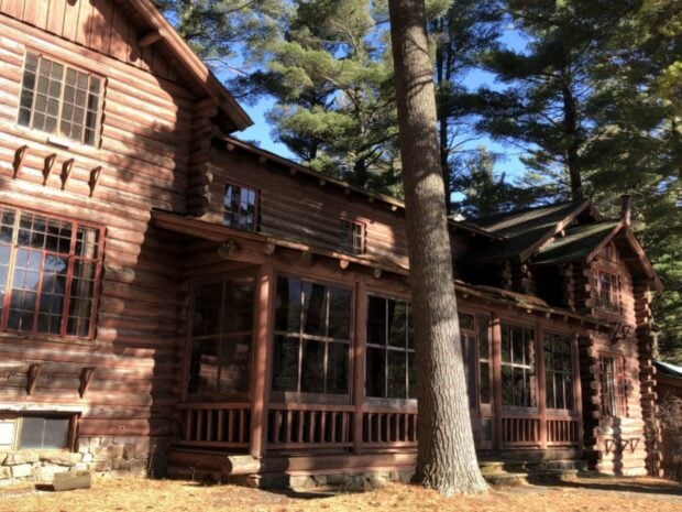 Debar Pond Lodge