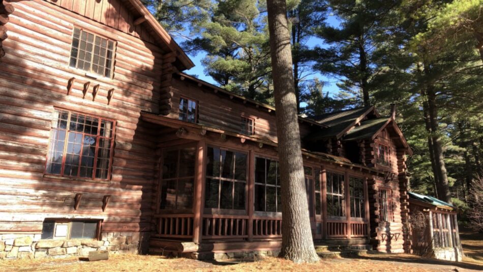 Debar Pond Lodge