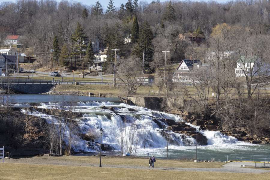 lachute river walk