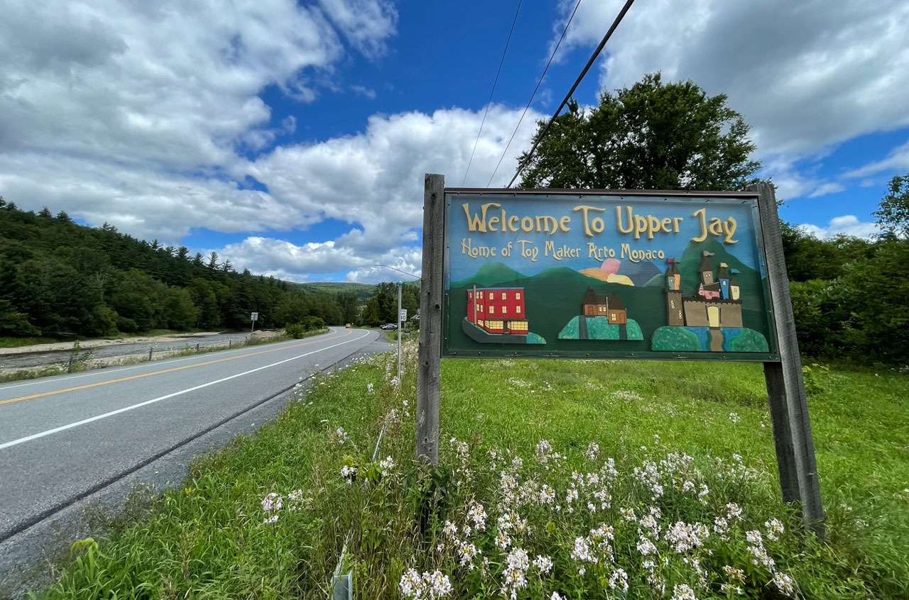 upper jay sign along the road