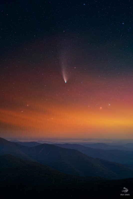 comet over a mountain