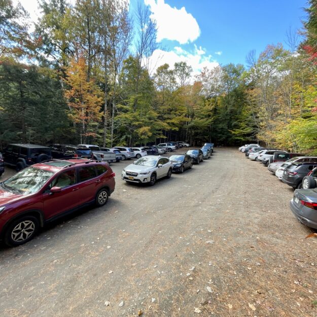 The Garden trailhead, filled to capacity on a fall weekday afternoon.