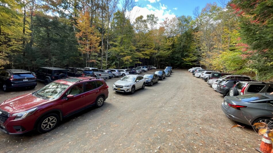 The Garden trailhead, filled to capacity on a fall weekday afternoon.